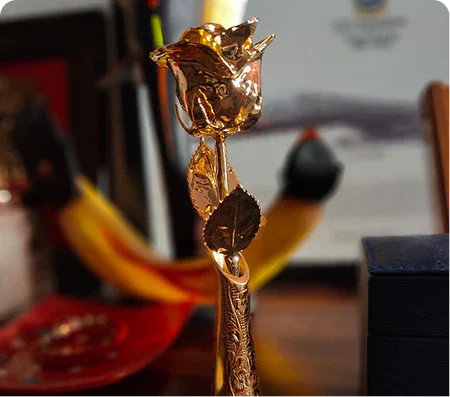 24K gold-dipped rose, perfect for an anniversary or a romantic gift