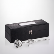 صندوق هدايا فاخر أسود - صندوق منقوش مخصص - وردة مغطاة بالفضة/البلاتين مقاس 11.5 بوصة