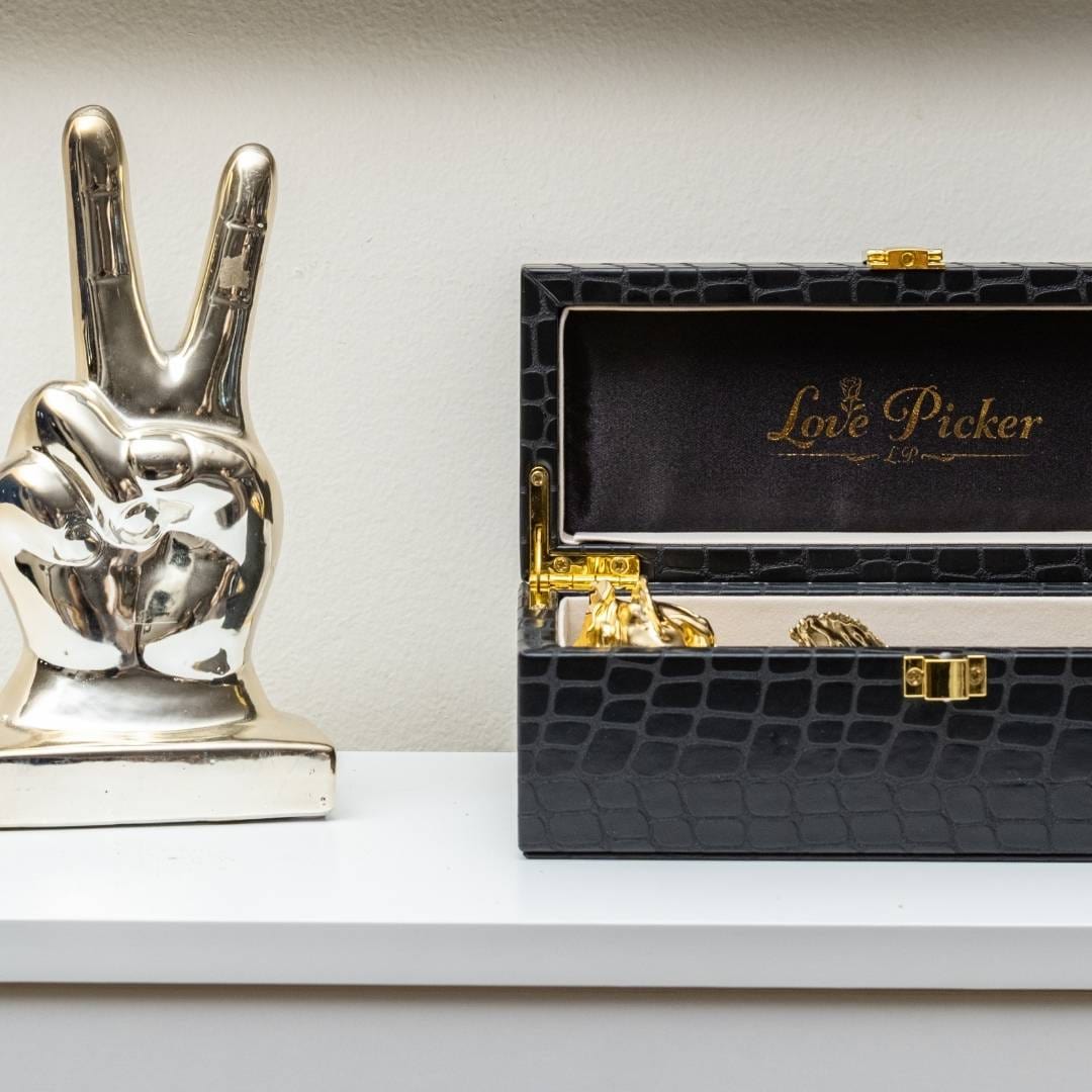 LovePicker Small Leather Box 24K Gold Dipped Natural 7" Rose Luxury Leather Display Box Gold Dipped Rose anniversary-birthday-wedding-gift Valentines-Day milestone-gifts luxury-custom-elegant