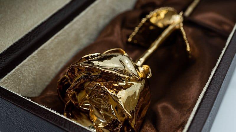 Lovepicker Gold Dipped Rose Custom Engraved Leather Umber Box - 11.5" - 24K Gold Dipped 1 Natural Rose Gold Dipped Rose anniversary-birthday-wedding-gift Valentines-Day milestone-gifts luxury-custom-elegant